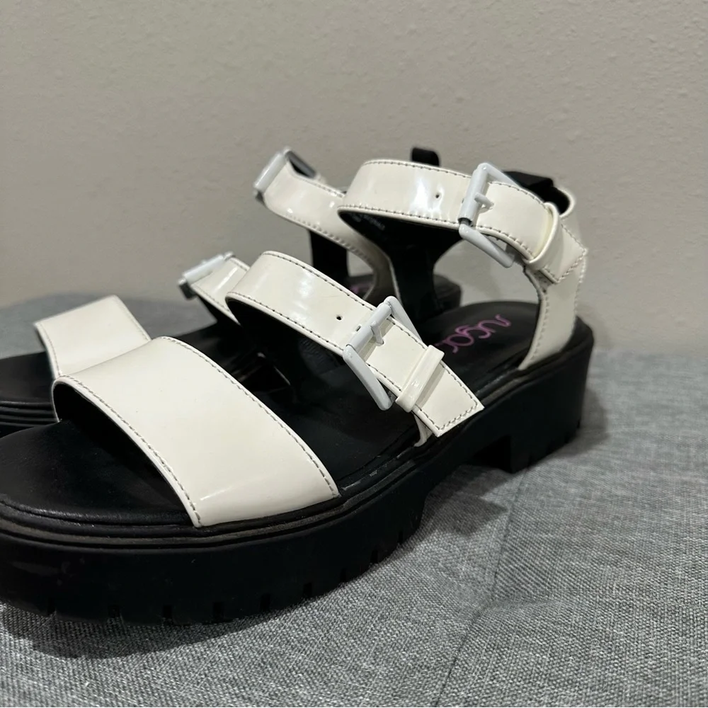 Sugar Indigo Women’s Platform Buckle Sandals